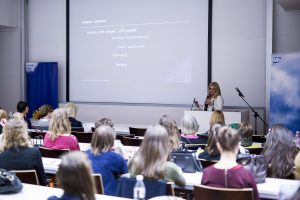 2016.02.03. Women in Data Science Conference